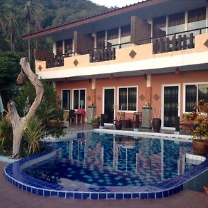 Sairee View Resort